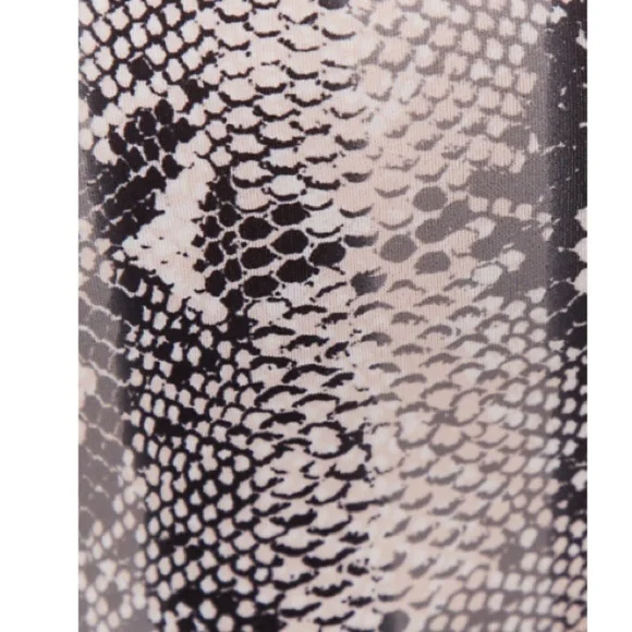 3 for $30 TORRID PANTY SALE-NWT SNAKESKIN PRINT & LACE BACK HIPSTER SIZE 2X 0083 - Picture 4 of 9